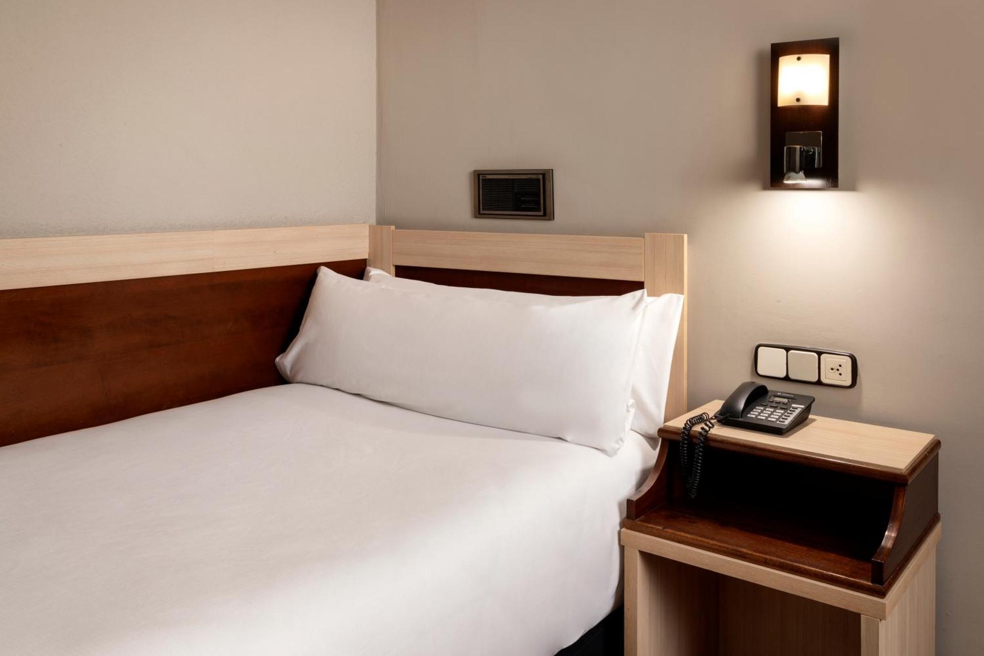 B&B Hotel Zaragoza Royal Exteriör bild